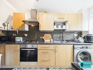 Kitchen- click for photo gallery